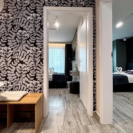 Lägenhet Sky Heaven Airport 2 Bdr Apartment - Free Parking Cluj-Napoca