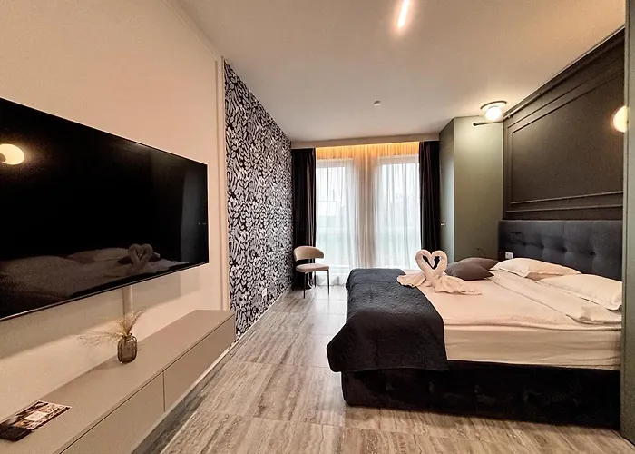 Sky Heaven Airport 2 Bedroom - Parking *